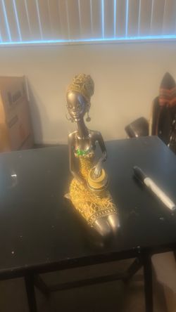 polyresin African tribal woman figurine,
