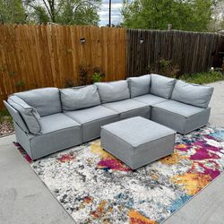 🚚 FREE DELIVERY ! Beautiful Grey 6 Piece Modular Sectional Couch