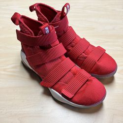 Nike Zoom Lebron Soldier 11 Mens Size 9 #943155-600 Red 