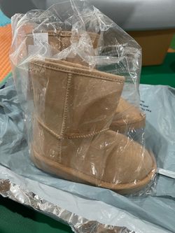 Toddler boots size 6