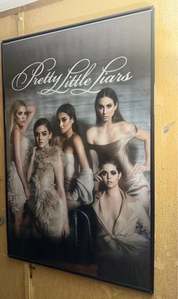 Pretty Little Liars Framed Poster