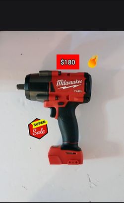 MILWAUKEE IMPACT BATTERIES TOOLS