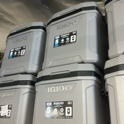 Igloo 62-quart Maxcold Wheeled Cooler