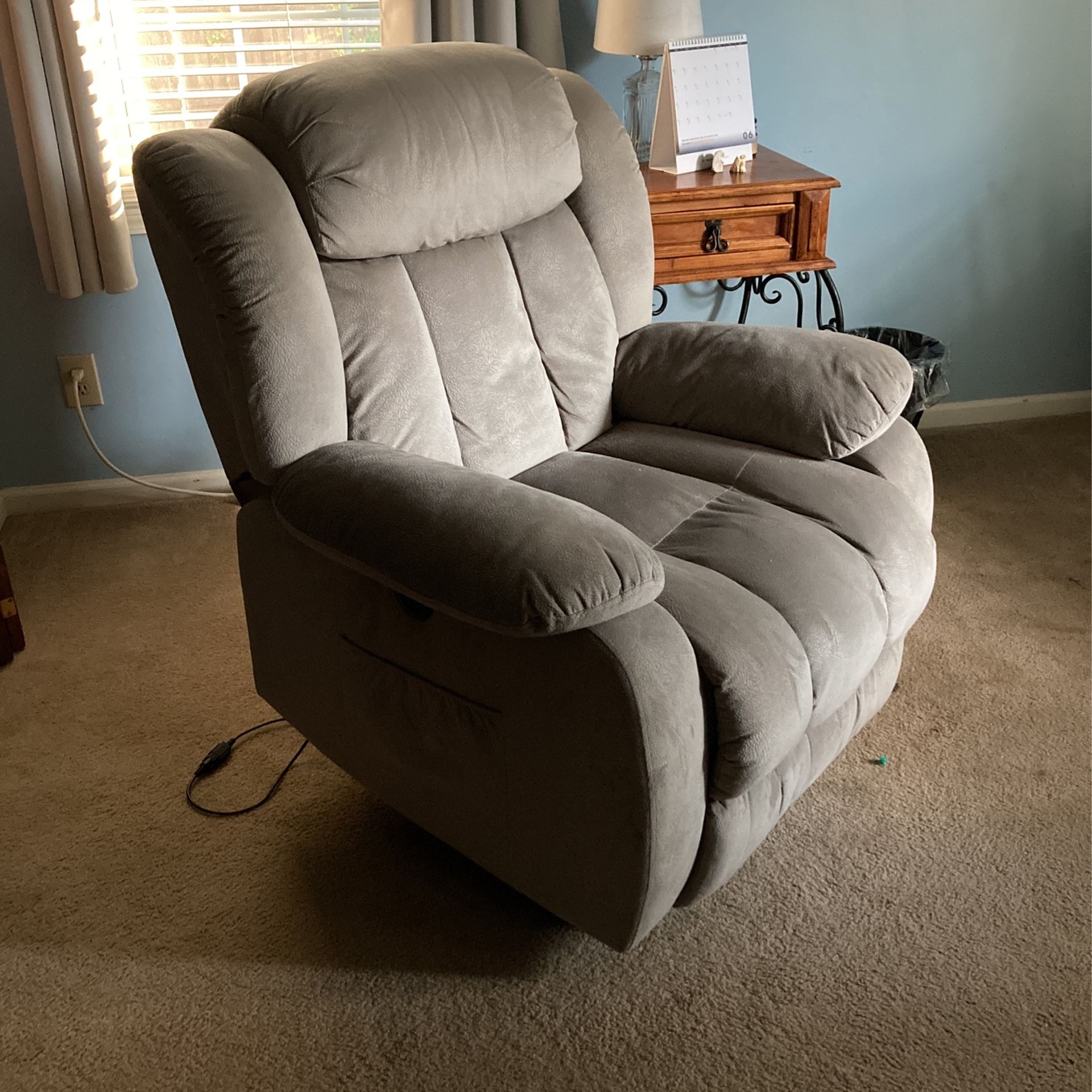 Recliner , Heat Pad And Also Lift Assist Sofa