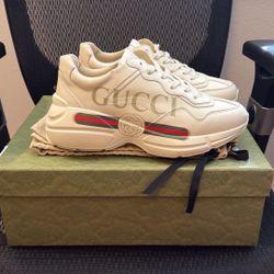Gucci Authentic Sneakers: Men Size 7 / Women Size 8.5 