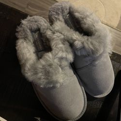 KOOLABURRA BY UGG SLIPPERS 
