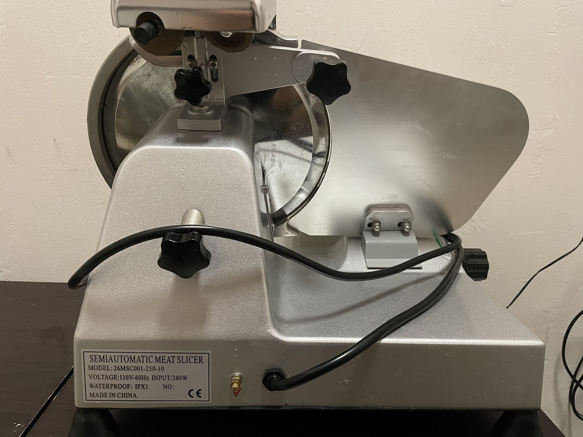 Semi Automatic Meat Slicer