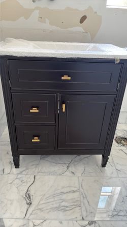 New Bathroom Vanity
