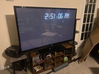 60” LG TV 60PV400-UB