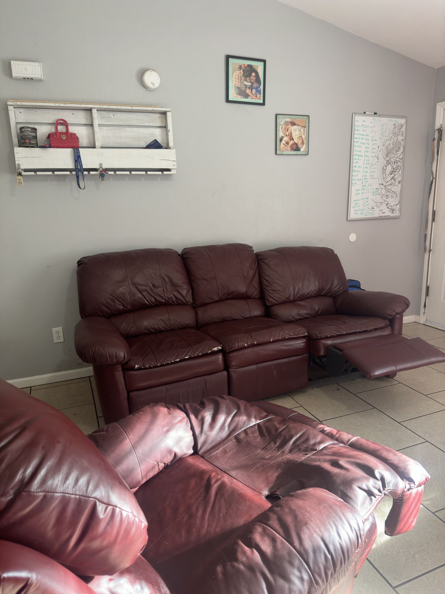 Reclining sofa 