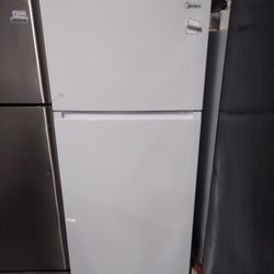 Brand new fridge, delivery available!!!