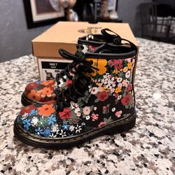 Toddler Girl, Dr. Martens Boots Size 10