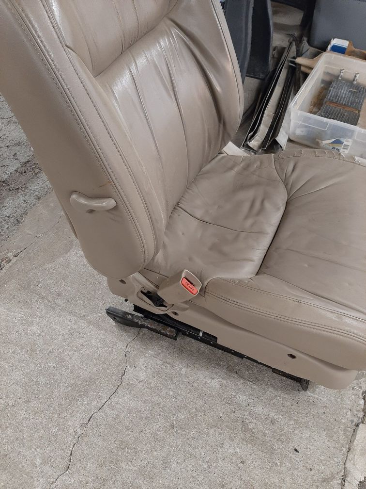 Acura car seat