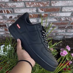 Supreme Black AF1