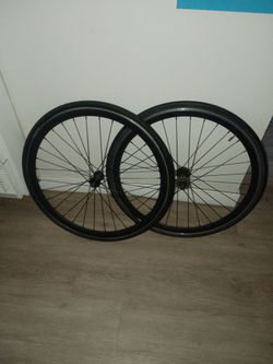 700 x 250