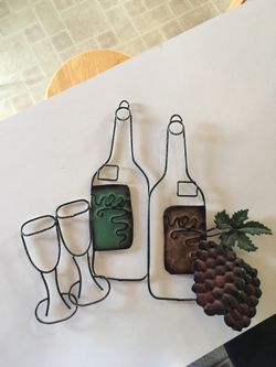 Cute metal wine decor