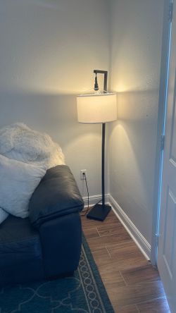 Modern floor lamp