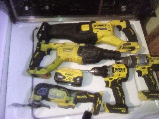 DEWALT 20V AND 60V TOOLS