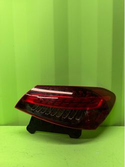 2021 2022 2023 Mercedes-Benz E350 E450 E53 E63 Right Passenger Side Quarter   Panel / Outer Tail Light OEM A2139065609