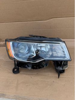 2017,2018,2019,2020,2021 Jeep Grand Cherokee Headlight/Foco Delantero Rh Passenger Oem,Original Ask