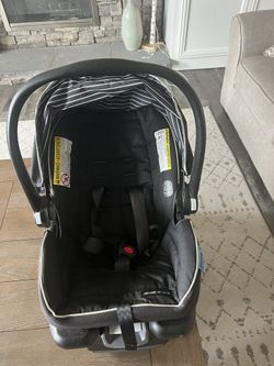 Graco Car Seat And Base.
