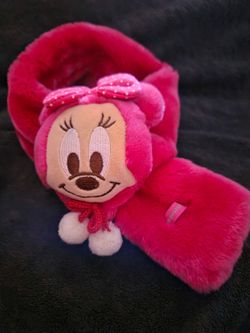 Minnie Plush Scarf - Bright Pink
