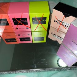 Perfumes / Colognes 