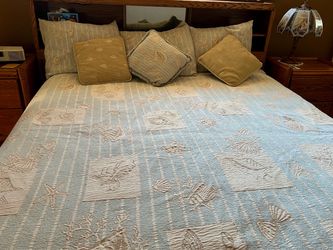 Lovely Coastal king size bed set