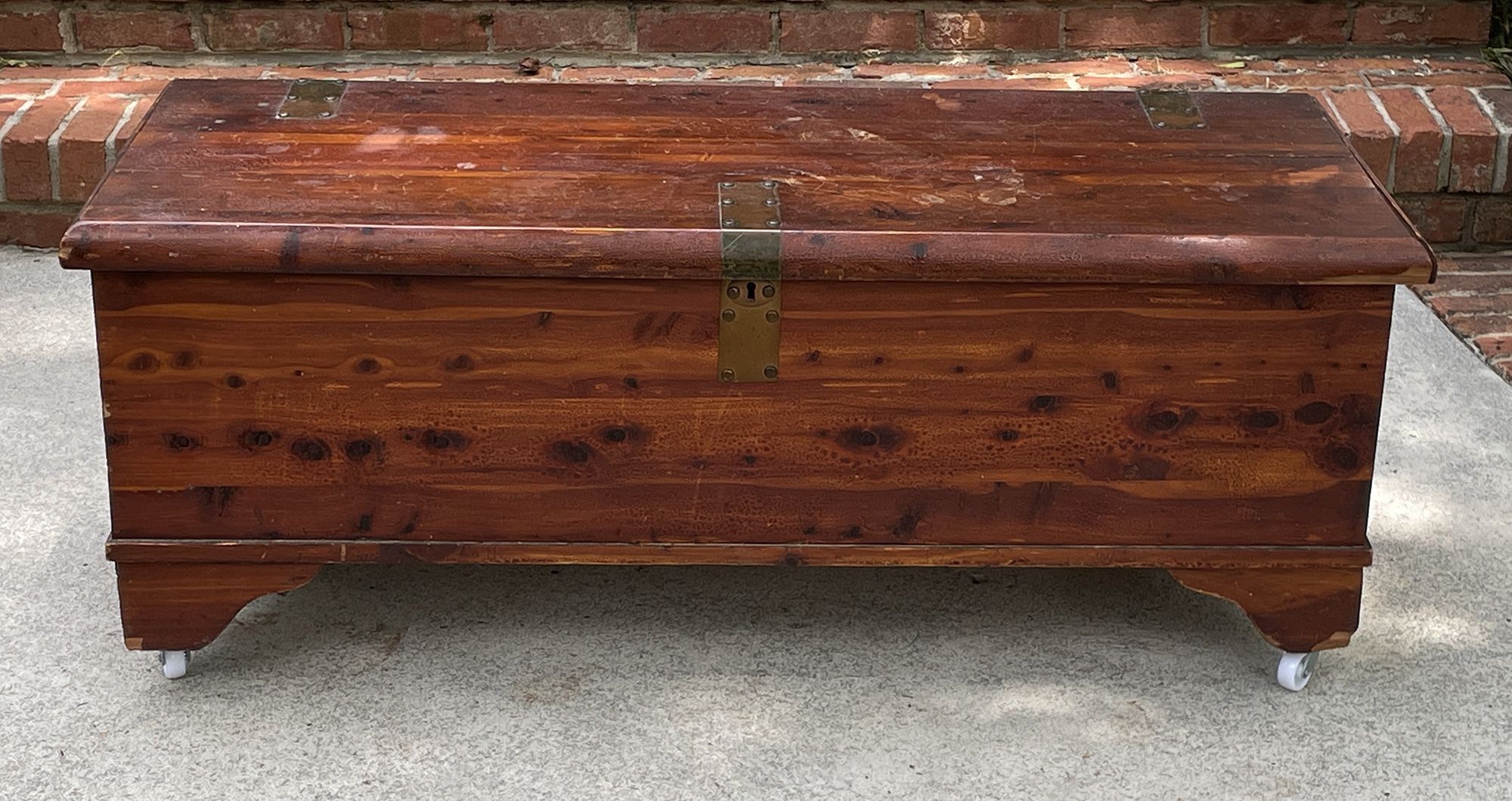 Genuine AROMATIC Cedar Chest