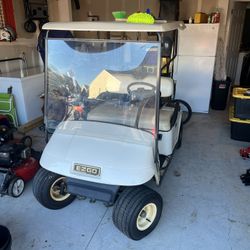 E-Z-GO TXT Golf Cart 