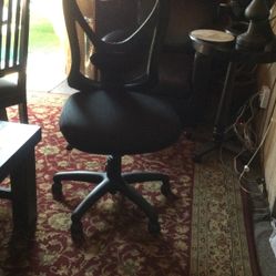 Black Desk Chair Good Shape 