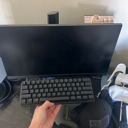 Gaming Monitor/ Keyboard 