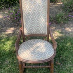 Rocking Chair - Vintage