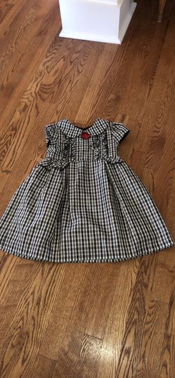 Laura Ashley Girls Dress Size 5 like new !!!