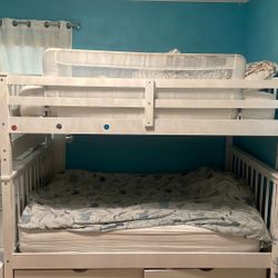 2 Full Bunk Beds