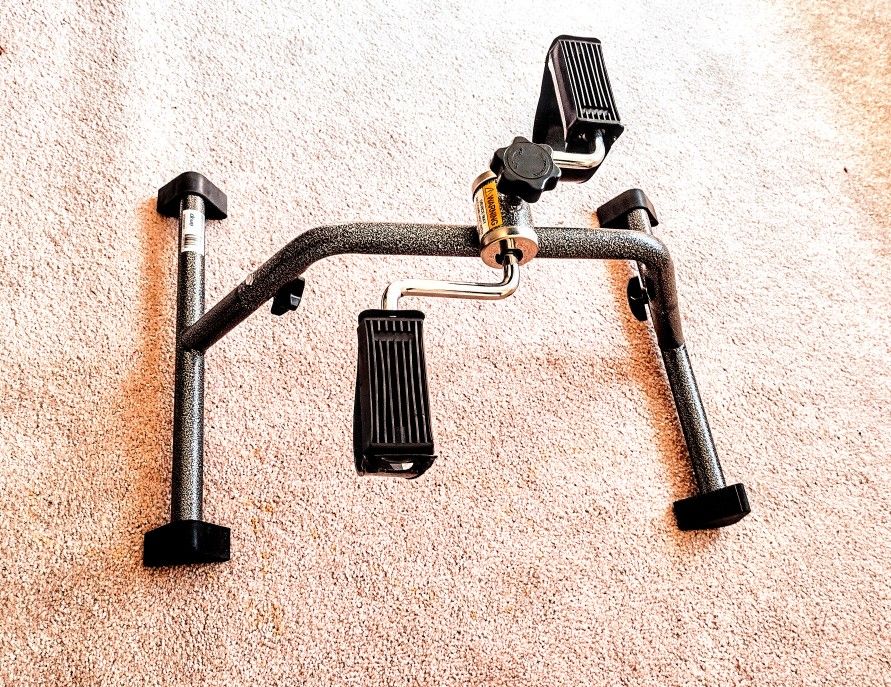 Floor / Tabletop Fitness Exercise Cycle ~ Portable & Foldable ~ Adjustable Tension