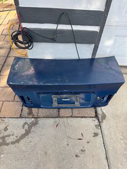02 bmw e46 trunk