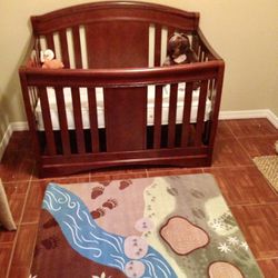 Convertible Crib / Toddler Bed 