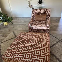 Accent Chair And Ottoman. Great Modern Look.
