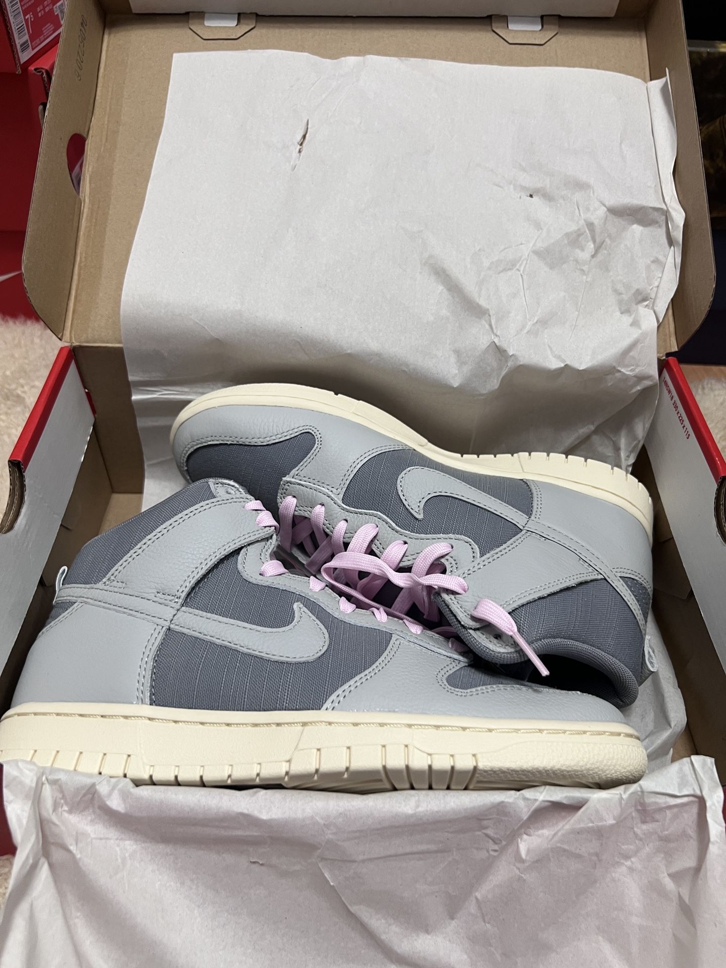 Nike Dunk High. Mens 7.5