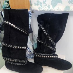 Ladies Aldo black suede boots w studded staps (size 37/6.5)