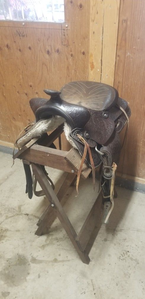 Trail Saddle