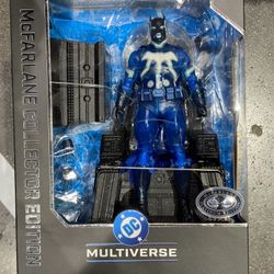 McFarlane DC Batman W/ Mobius Chair Darkseid War Platinum Edition, NEW