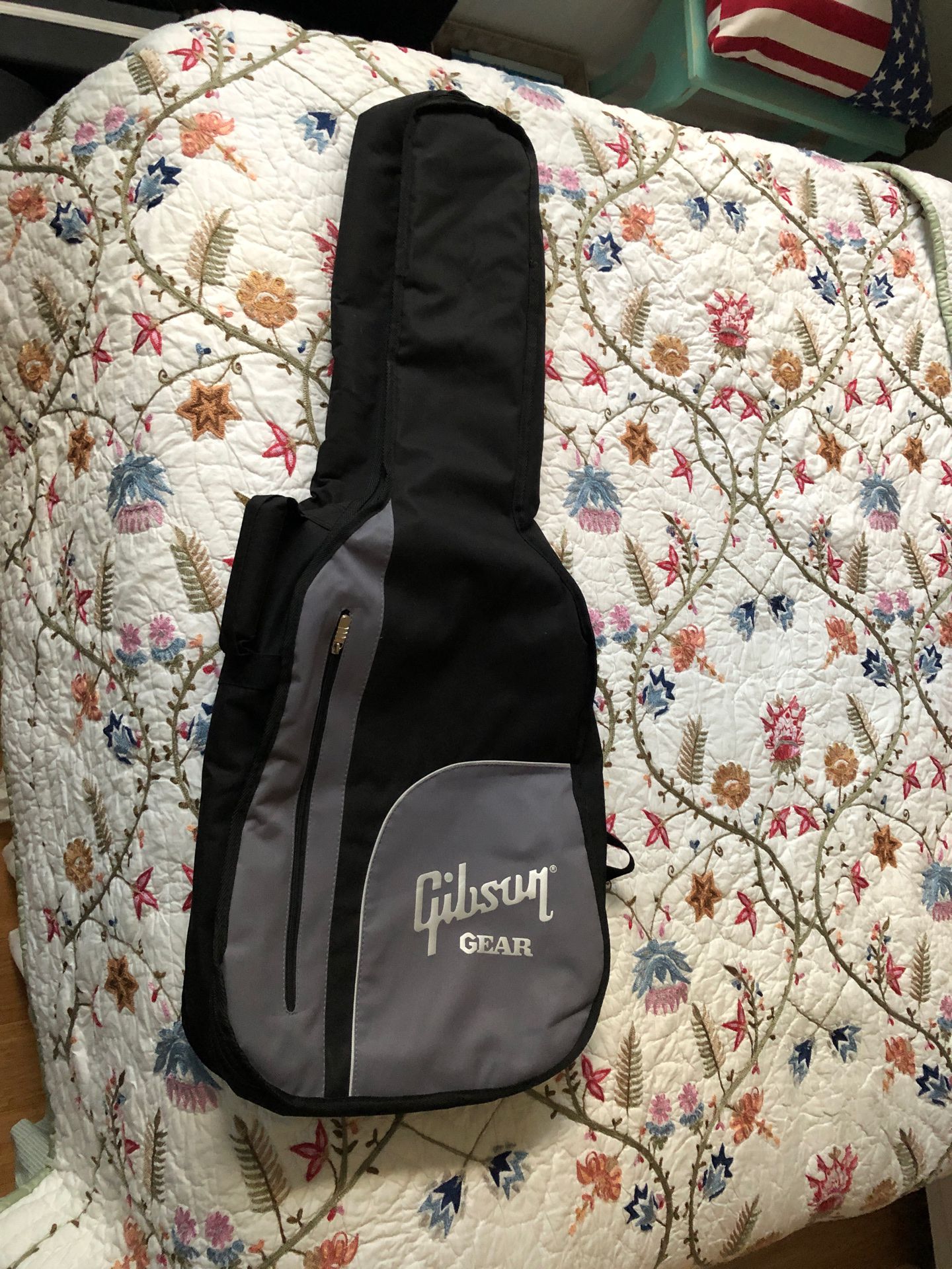 Gibson Guitar Case High Quality for Acoustic Dreadnaught