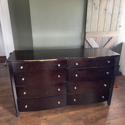 Free Dresser