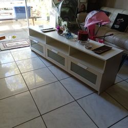 TV Stand 71" Inches Long 21" Height 16" Inches Depth God Condition $25