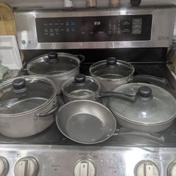 REDUCED....11 Piece Tramontina Pot Set