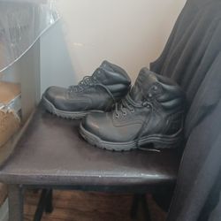 Size 7.5 Almost Like New 