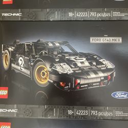 LEGO Technic 1966 Ford GT40 MKII Race Car