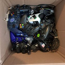 Video Game Controllers & Wires Untested Some Controllers Mussing Buttons